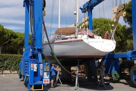 YES Chantier naval Port Camargue 